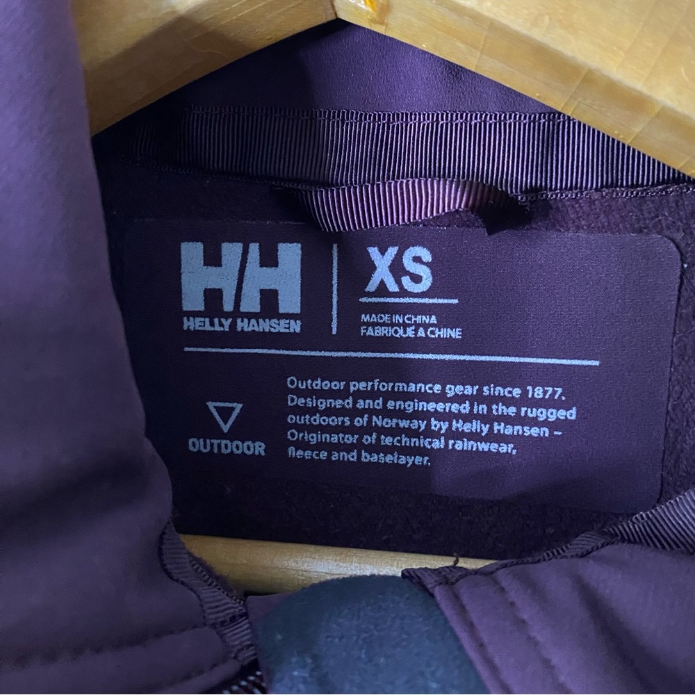 Helly Hansen Soft Shell Jacket - image 3